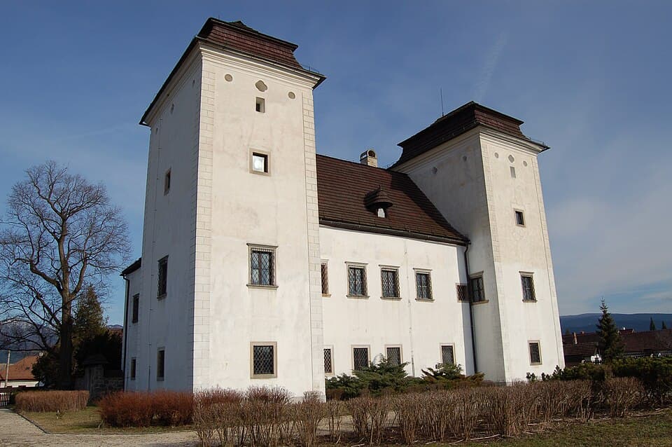 Kaštieľ Platthyovcov (Diviaky)